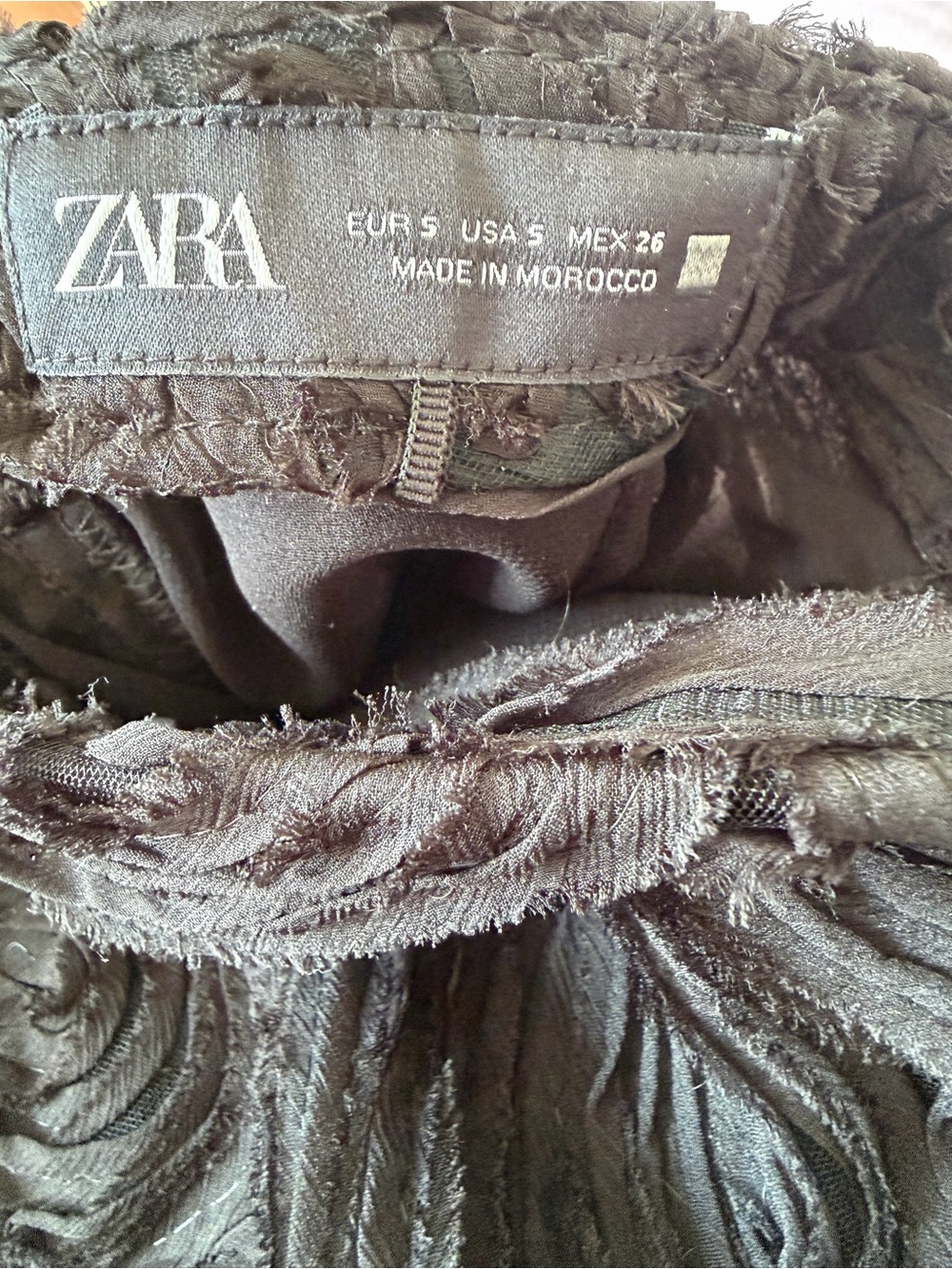 SOLD OUT Zara Black Textured Floral Rosette Mini Skort Size S - Picture 7 of 7